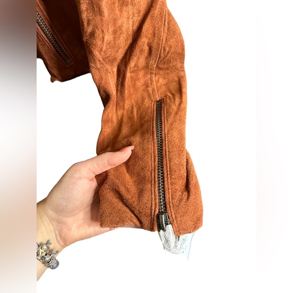 NEW Blank NYC Brown/ Tan Belted Front Zip Leather Jacket Size Small - Picture 7 of 8